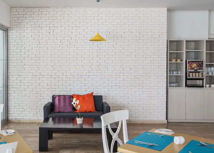 ホテル Napa Tsokkos